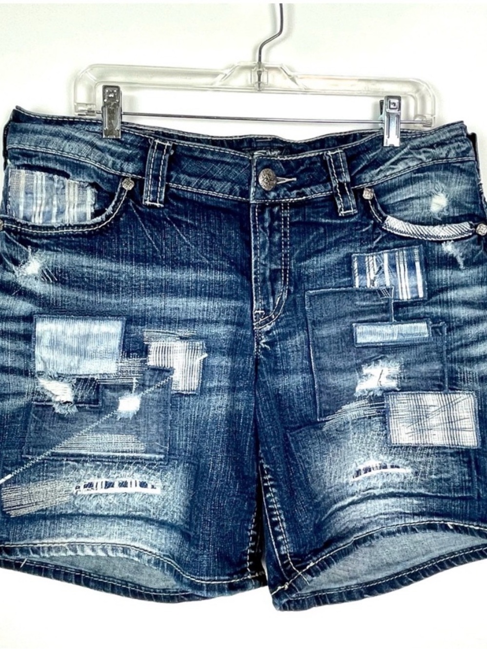 Silver Jeans Size 16 Women's Suki Distressed Patchwork Mid Length Denim Shorts